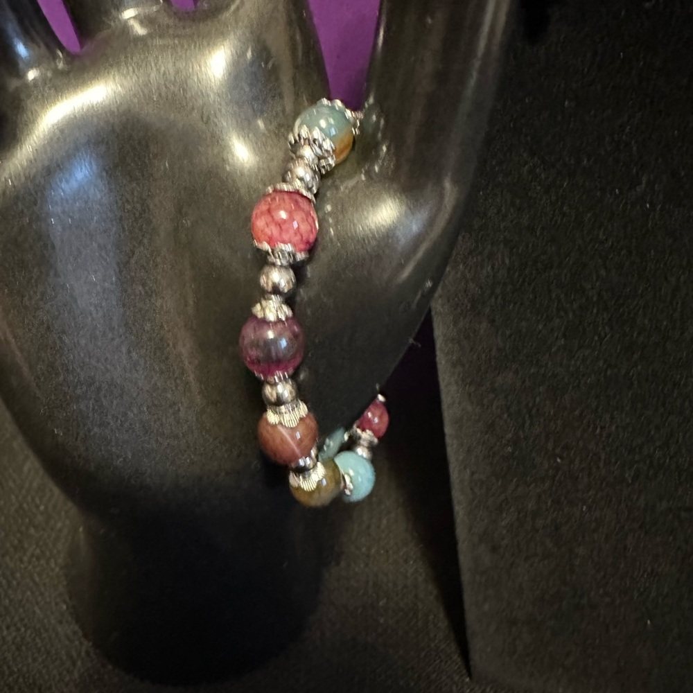 Hand made by me Rose quartz necklace, rose quartz & garnet earrings & bracelet - Picture 4 of 4